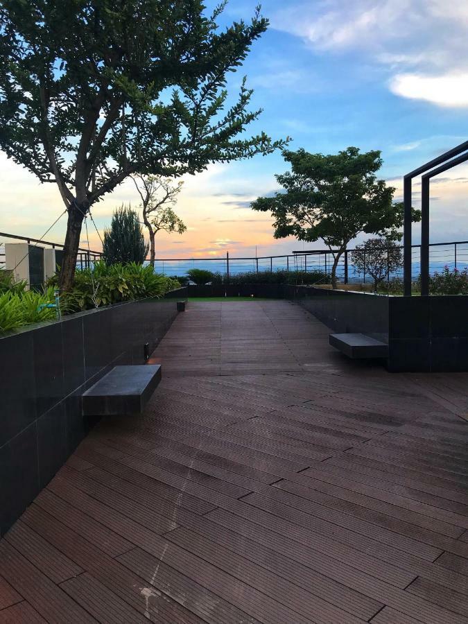 The Astra Suites شيانغ ماي المظهر الخارجي الصورة