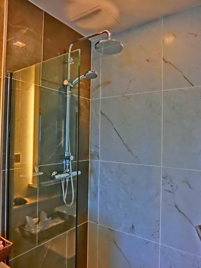 The Astra Suites شيانغ ماي المظهر الخارجي الصورة